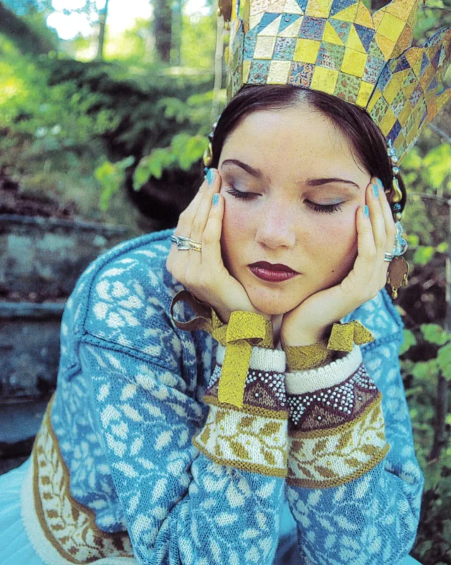 Fynd Dikt i masker – Solveig Hisdal, mod. 168 inkl. perler