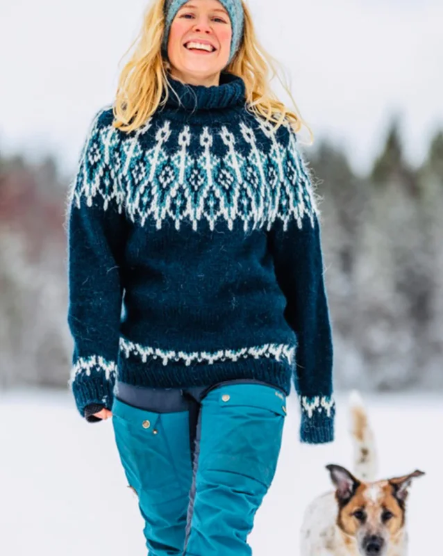 Billigare Tusseladd Polar, Marinblå - Villmarksgensere 1- Linka Neumann