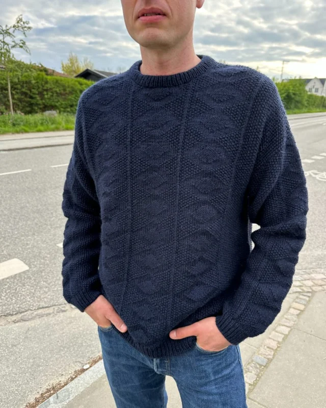 Esther Sweater Man - PetiteKnit Fri frakt