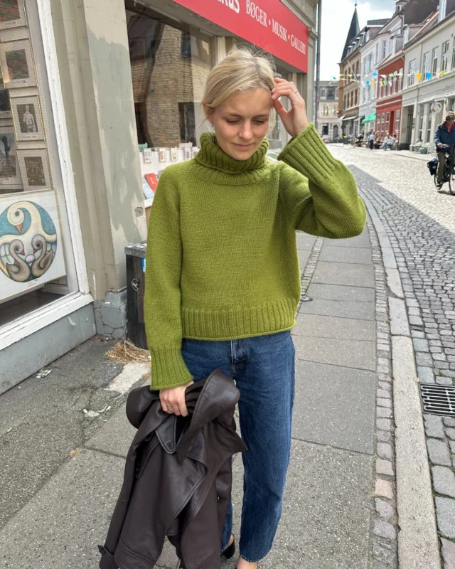 Beställ idag Amy Sweater- PetiteKnit