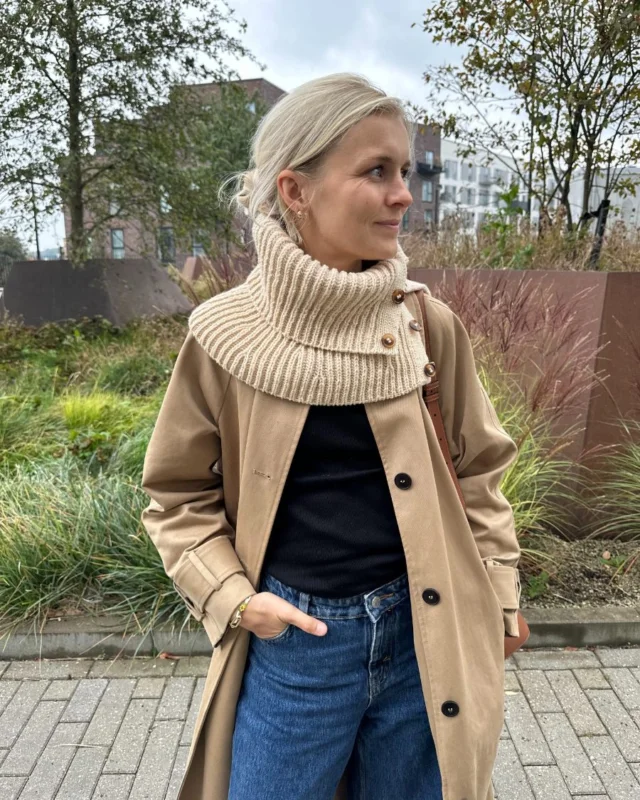 November Neck - PetiteKnit Premium