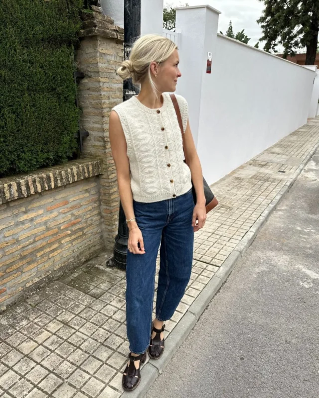 Erbjudandepris Esther Vest - PetiteKnit