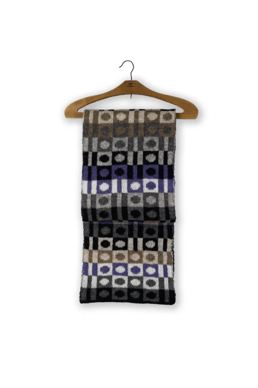Utförsäljning Isager - Circle Scarf