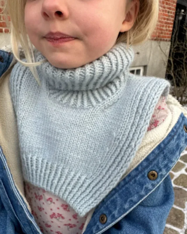 Terrazzo Neck Junior - PetiteKnit Snabb leverans