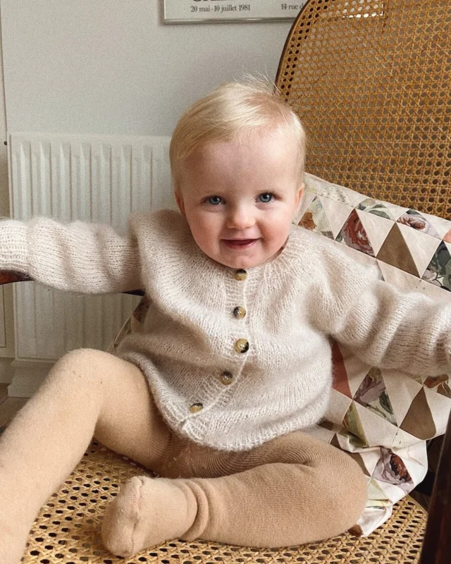 Endast denna vecka Novice Cardigan Mini Mohair edition- PetiteKnit