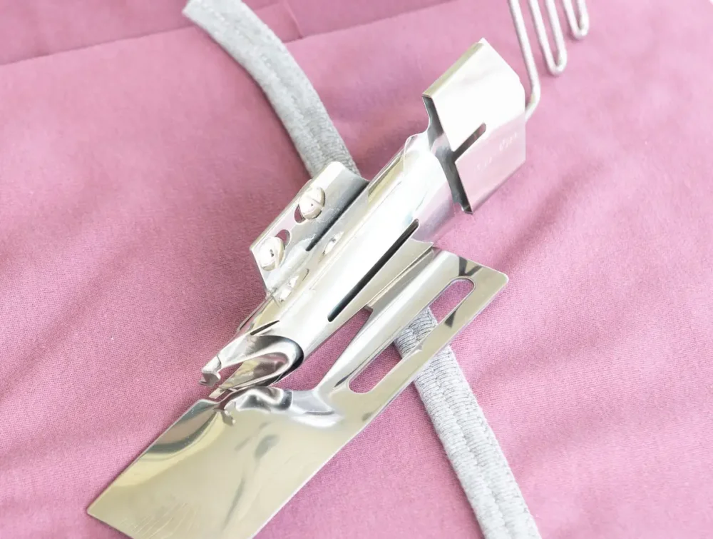 Begränsad tid Kantbandsvikare 15 mm - 3 vik Baby Lock (9A,9B,9D,11)